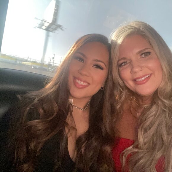 Meet your Posher, Trishalynn - Picture 3 of 3